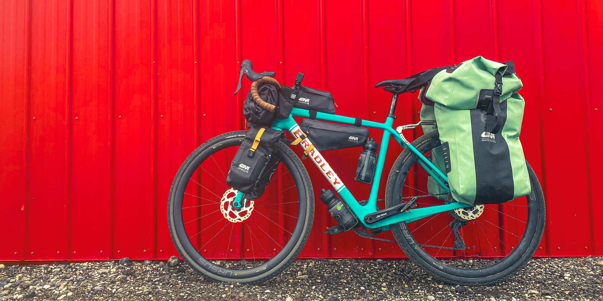 Viaggiare in bici con gli accessori Ursus