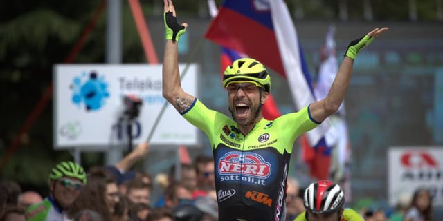 Giro d'Italia, la voce dei protagonisti: video-intervista a Giovanni Visconti e Alessandro Tonelli